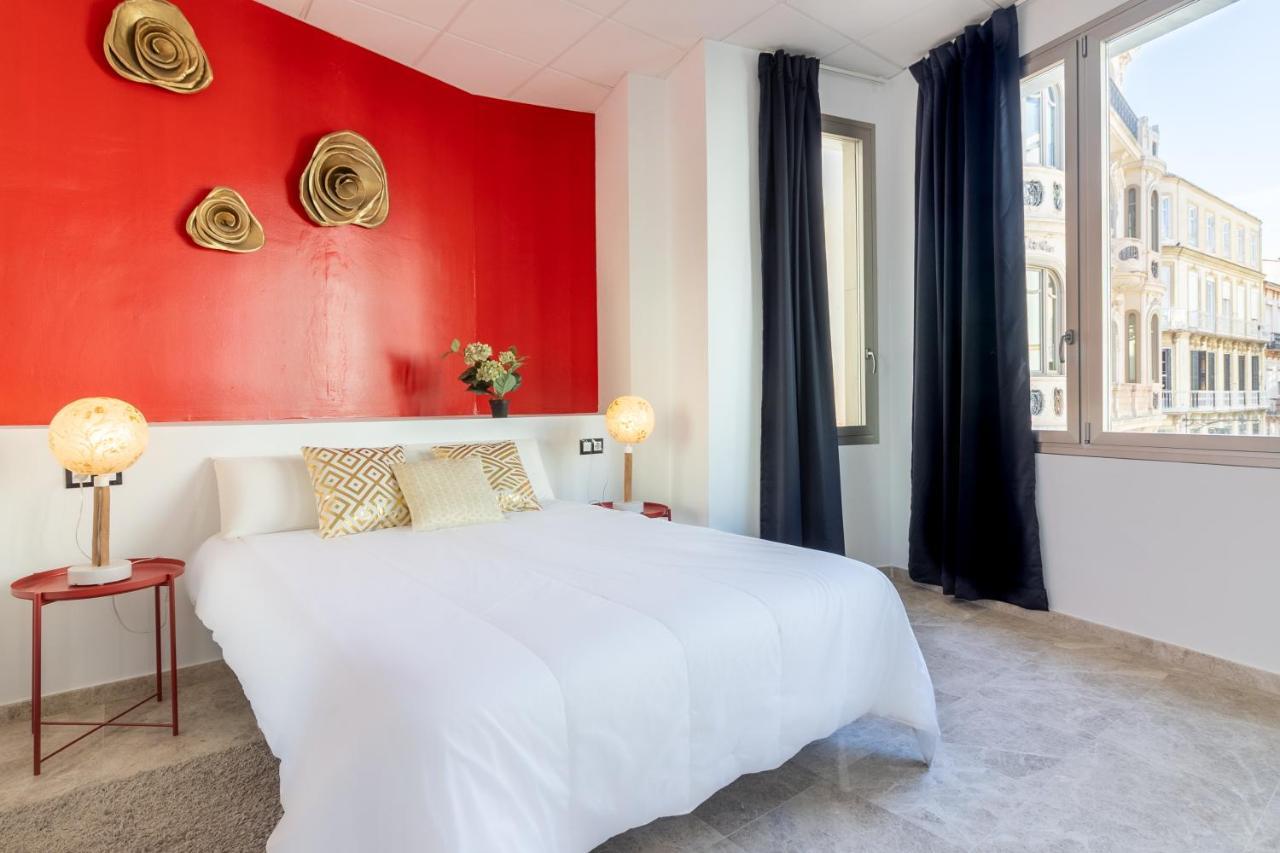 Saenz Suites Gallery By Bossh! Apartments マラガ エクステリア 写真