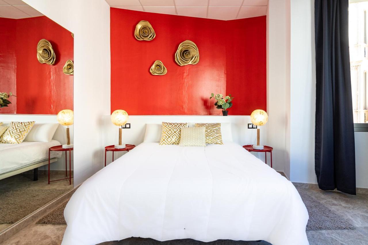 Saenz Suites Gallery By Bossh! Apartments マラガ エクステリア 写真