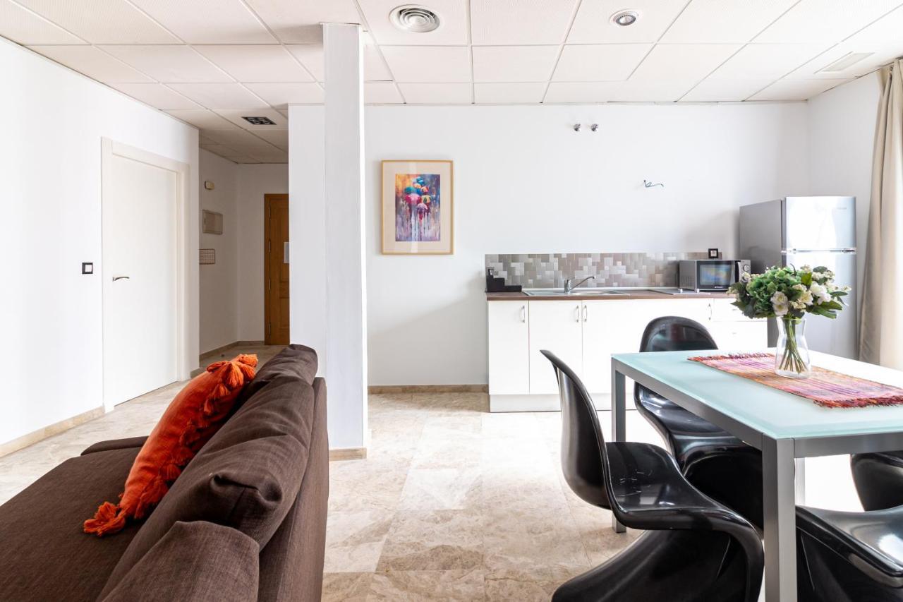 Saenz Suites Gallery By Bossh! Apartments マラガ エクステリア 写真