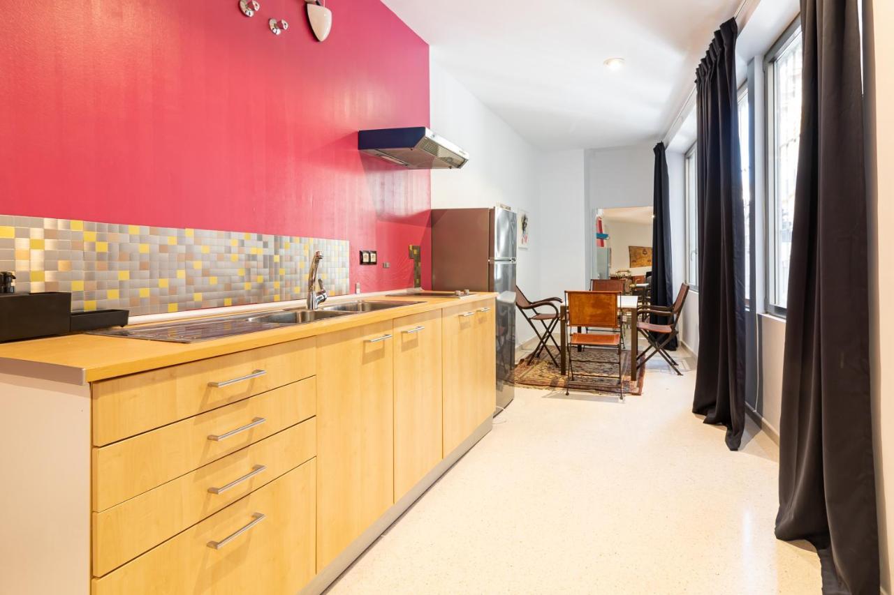 Saenz Suites Gallery By Bossh! Apartments マラガ エクステリア 写真