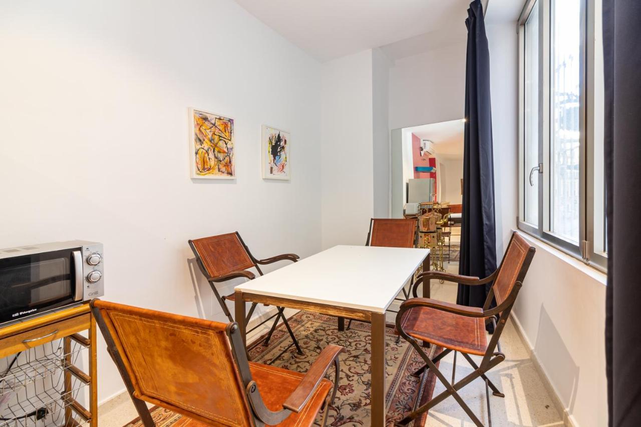 Saenz Suites Gallery By Bossh! Apartments マラガ エクステリア 写真