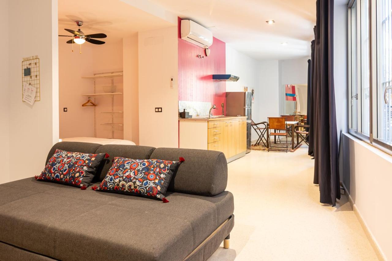 Saenz Suites Gallery By Bossh! Apartments マラガ エクステリア 写真