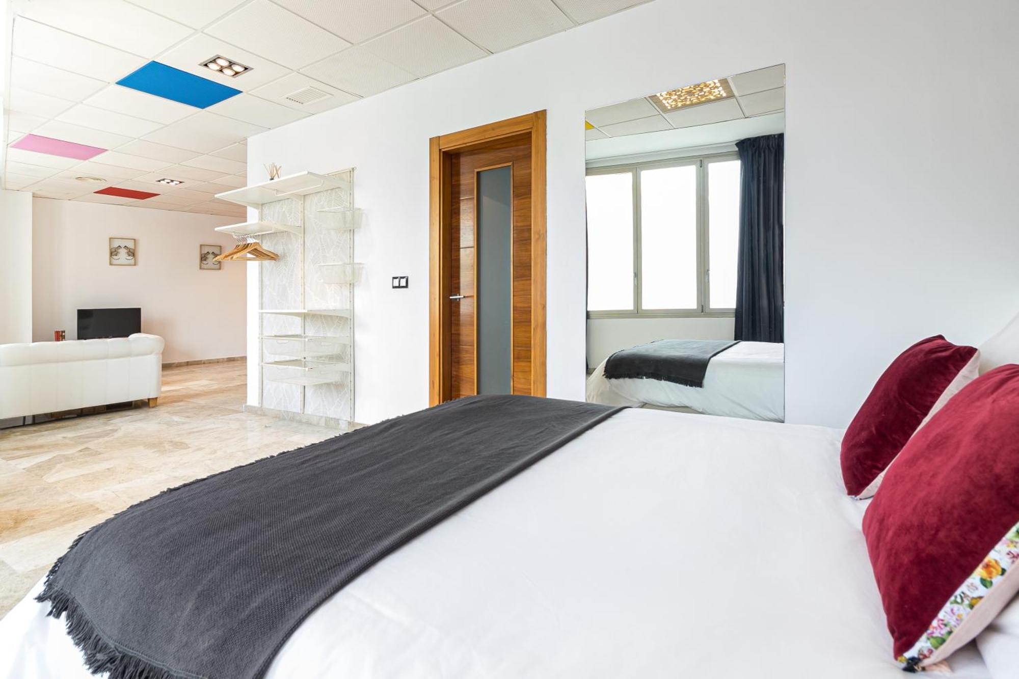 Saenz Suites Gallery By Bossh! Apartments マラガ 部屋 写真